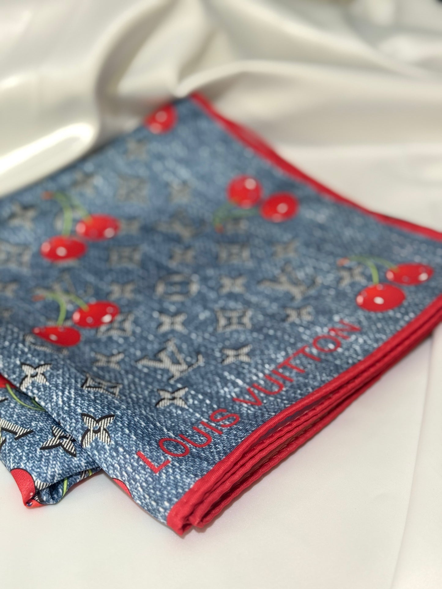 LV scarf 90*90